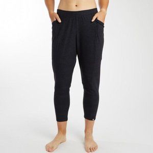 Oiselle Lux Cropped Pants, Black Small